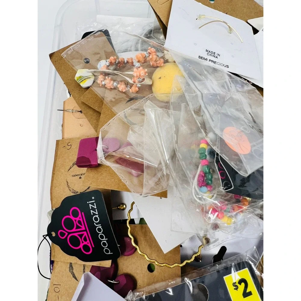 Mystery Jewelry Assorted New Necklace, Bracelet, Earring Lot of 3Lbs Wearable - Picture 4 of 16